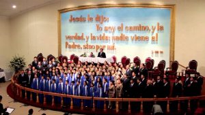 musica dos coros se unen para al